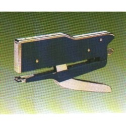 Cucitrice Zenith 548E metal monta punti 130/E